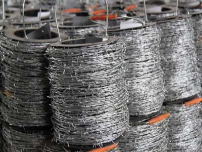 BWG 12x14 hot dipped galvanized cold galvanized single/double twisted barbed wire with spool roll